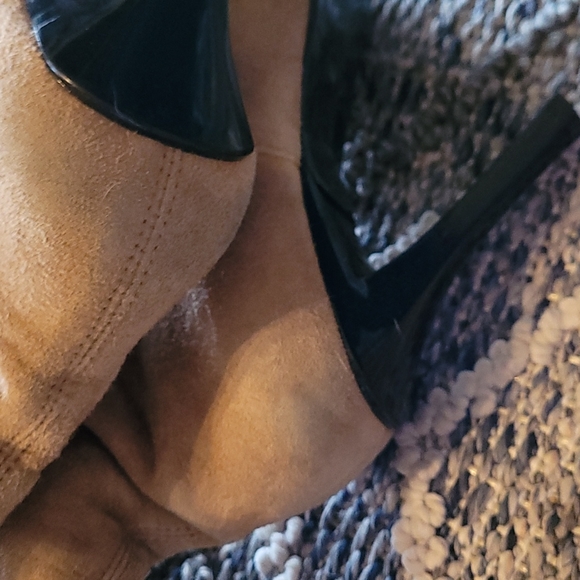 Suede boots - Picture 4 of 6